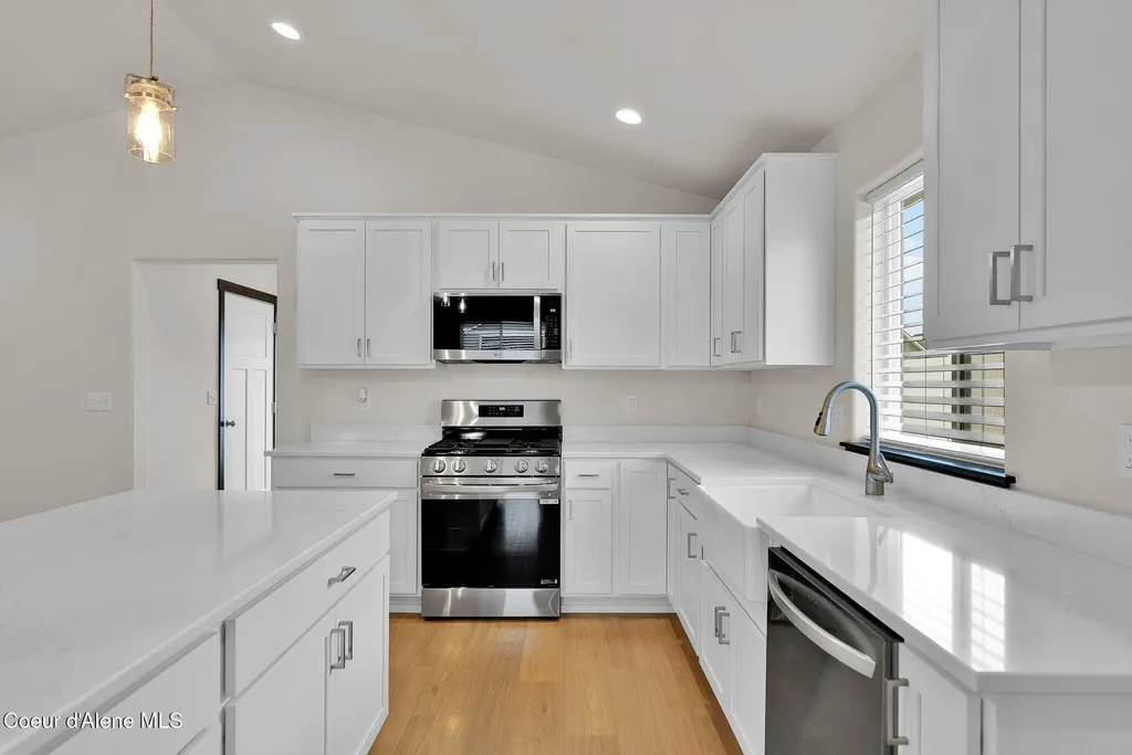 6208 W Bowmore Lane Rathdrum ID 83858