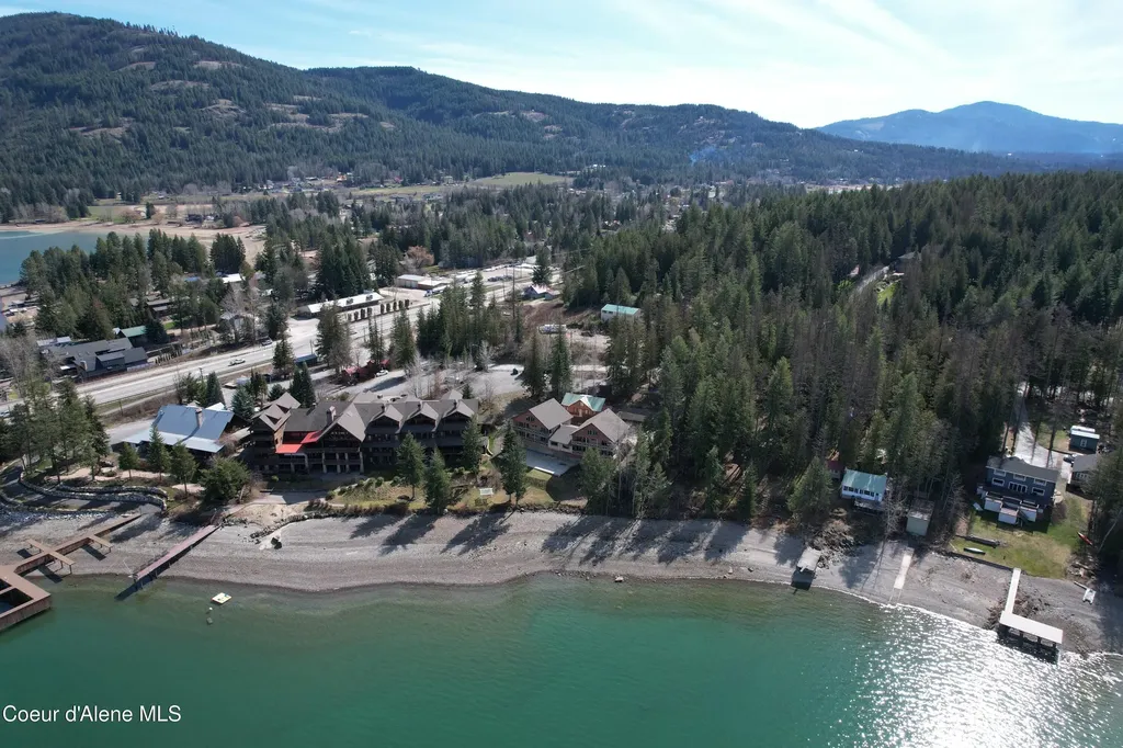 45 Waterside Lane Sagle ID 83860
