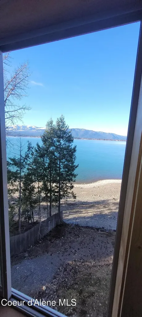 45 Waterside Lane Sagle ID 83860