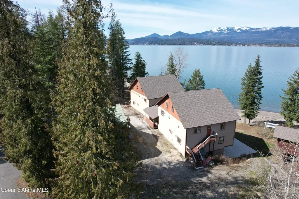45 Waterside Lane Sagle ID 83860