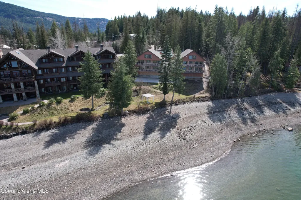 45 Waterside Lane Sagle ID 83860