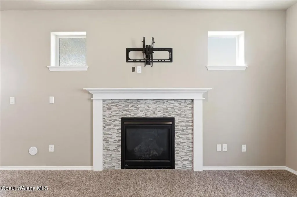 13071 N Loveland Way Hayden ID 83835