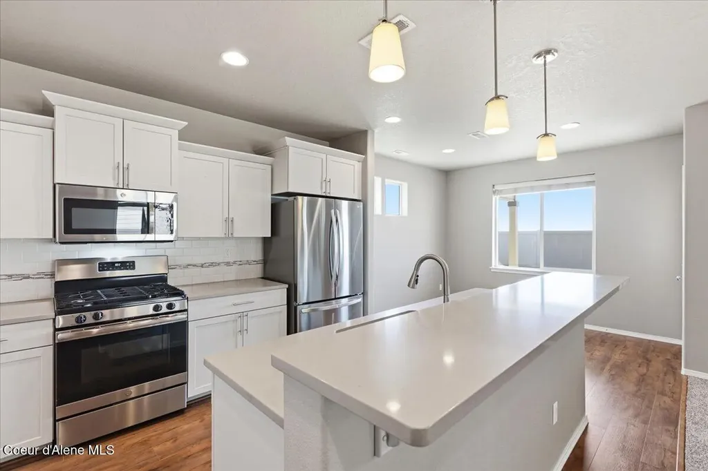 13071 N Loveland Way Hayden ID 83835