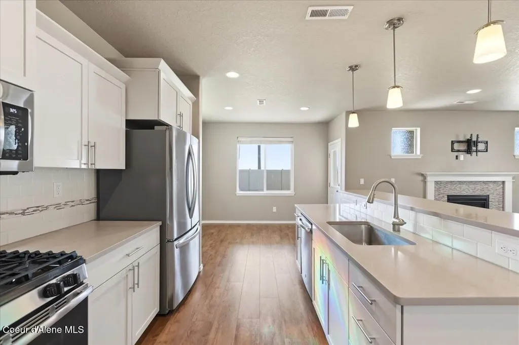 13071 N Loveland Way Hayden ID 83835