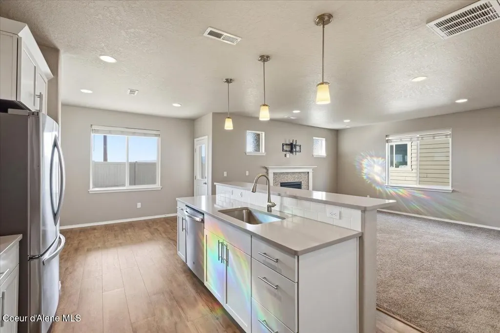 13071 N Loveland Way Hayden ID 83835
