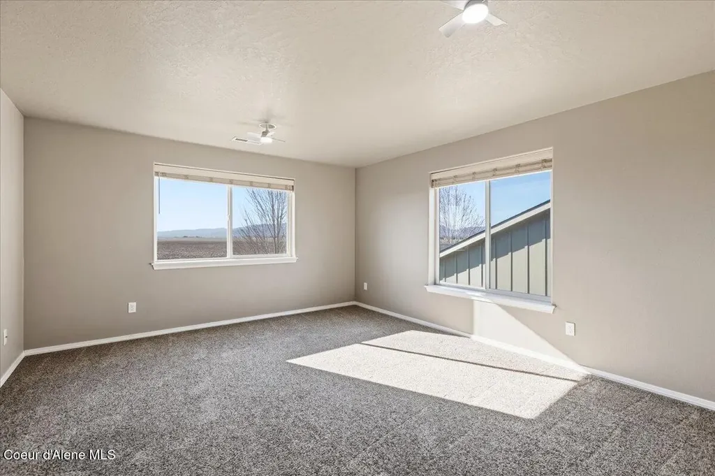 13071 N Loveland Way Hayden ID 83835