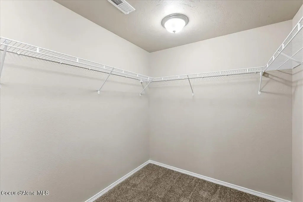 13071 N Loveland Way Hayden ID 83835