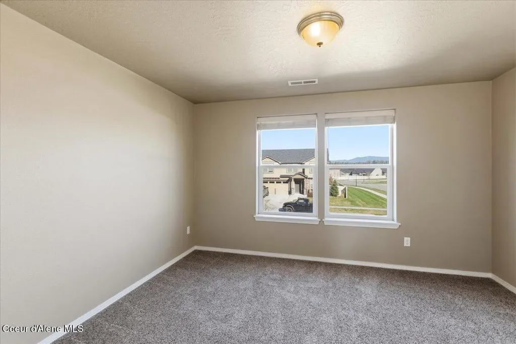 13071 N Loveland Way Hayden ID 83835