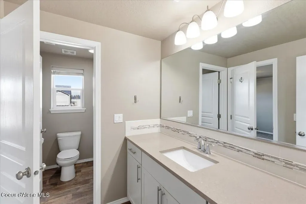 13071 N Loveland Way Hayden ID 83835