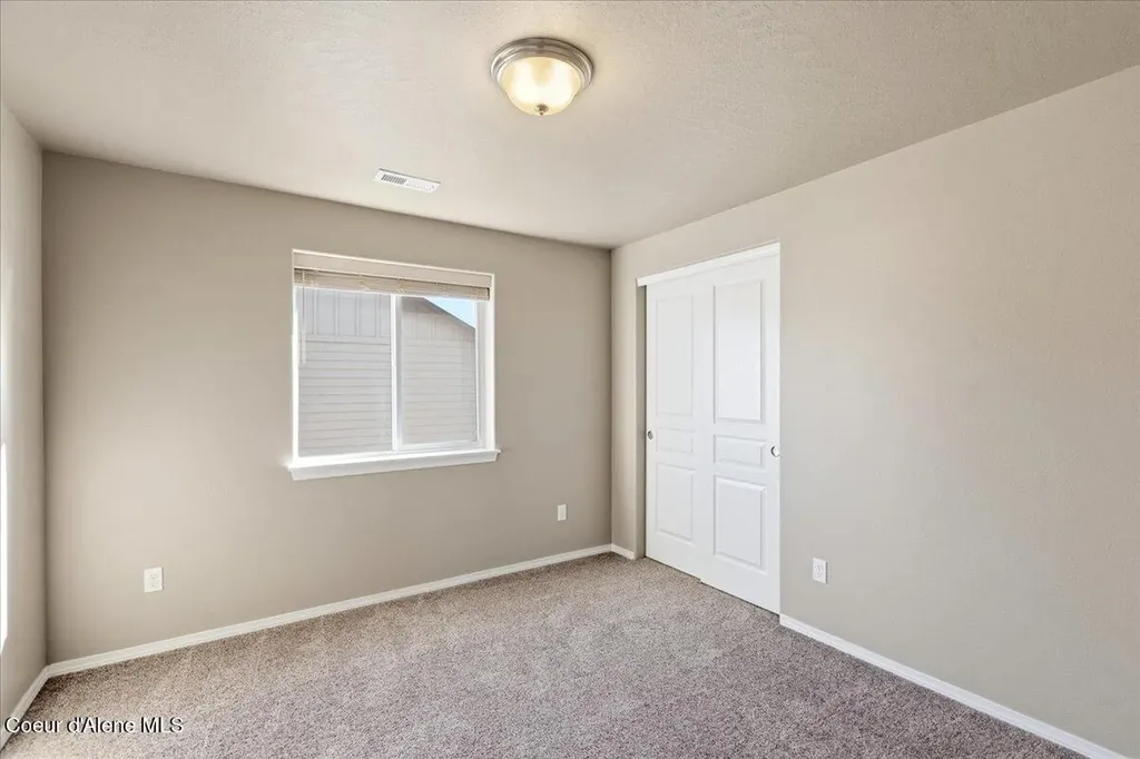 13071 N Loveland Way Hayden ID 83835