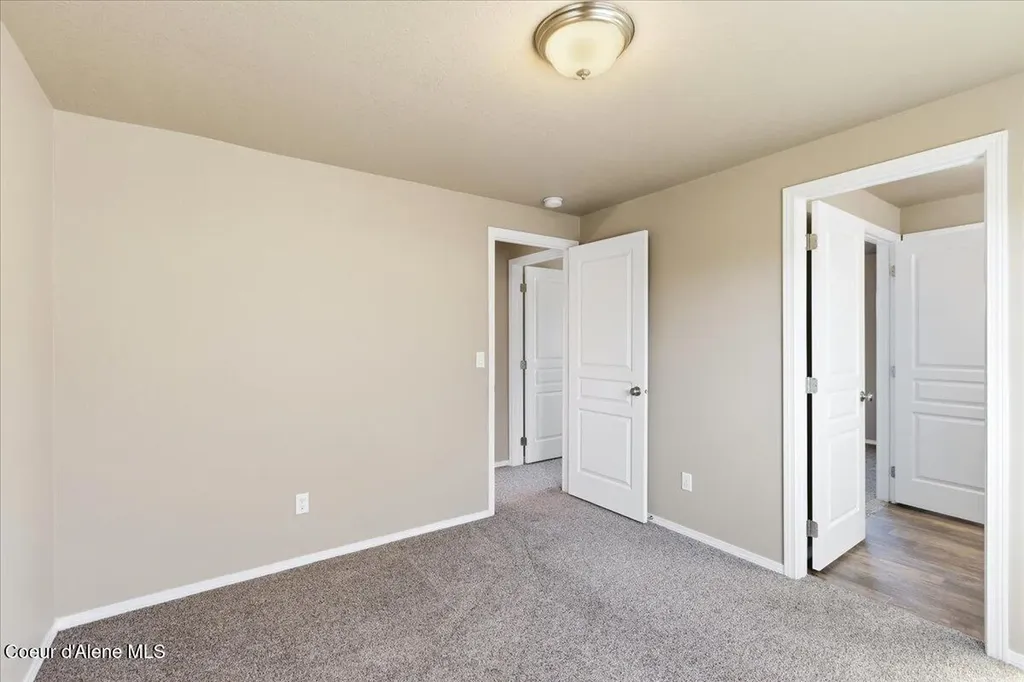 13071 N Loveland Way Hayden ID 83835