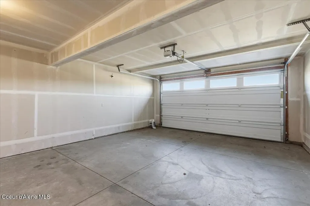 13071 N Loveland Way Hayden ID 83835