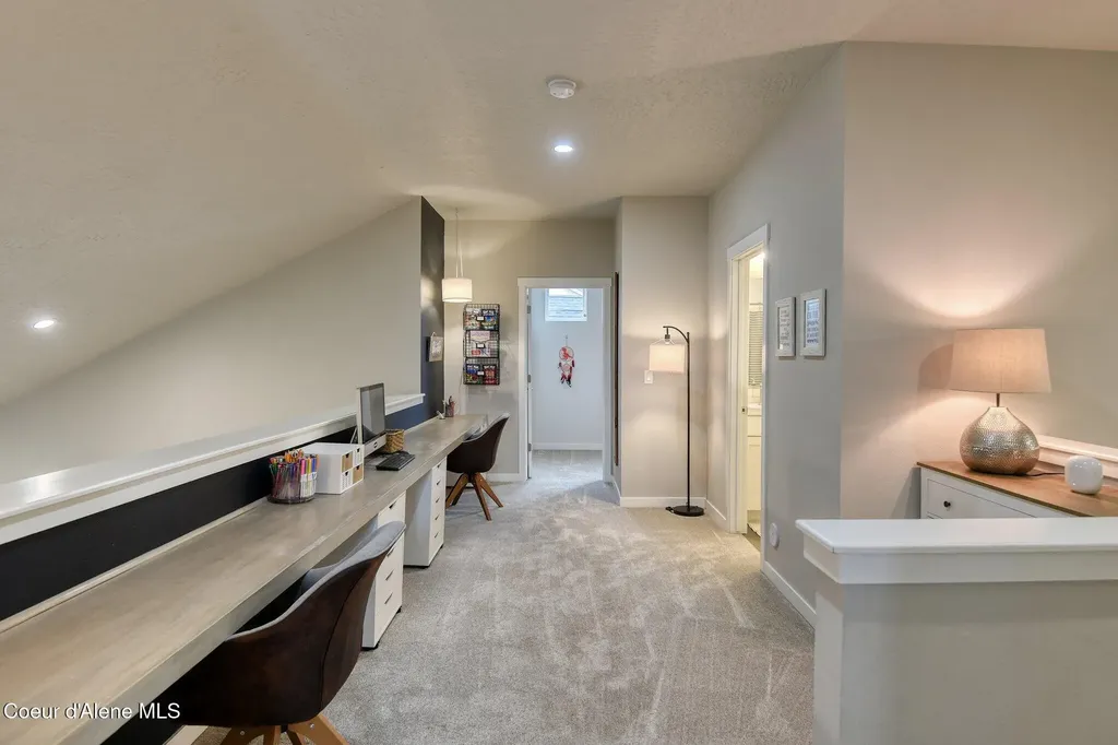 4427 E Marble Fox Avenue Post Falls ID 83854