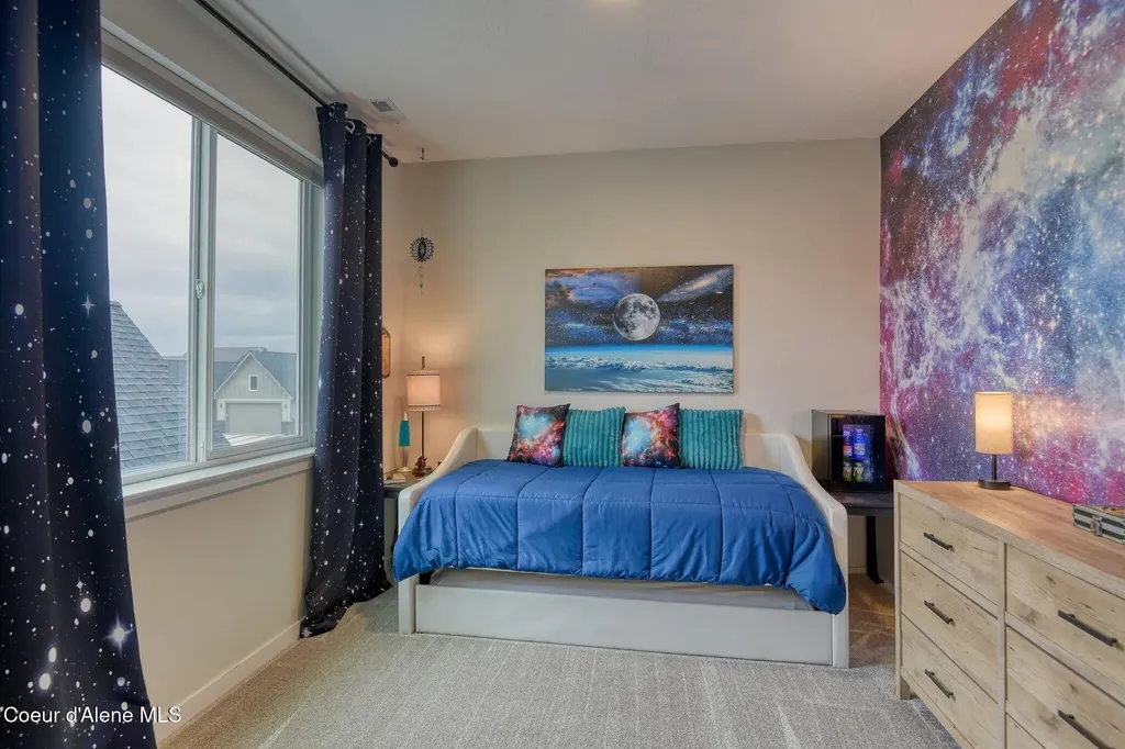 4427 E Marble Fox Avenue Post Falls ID 83854