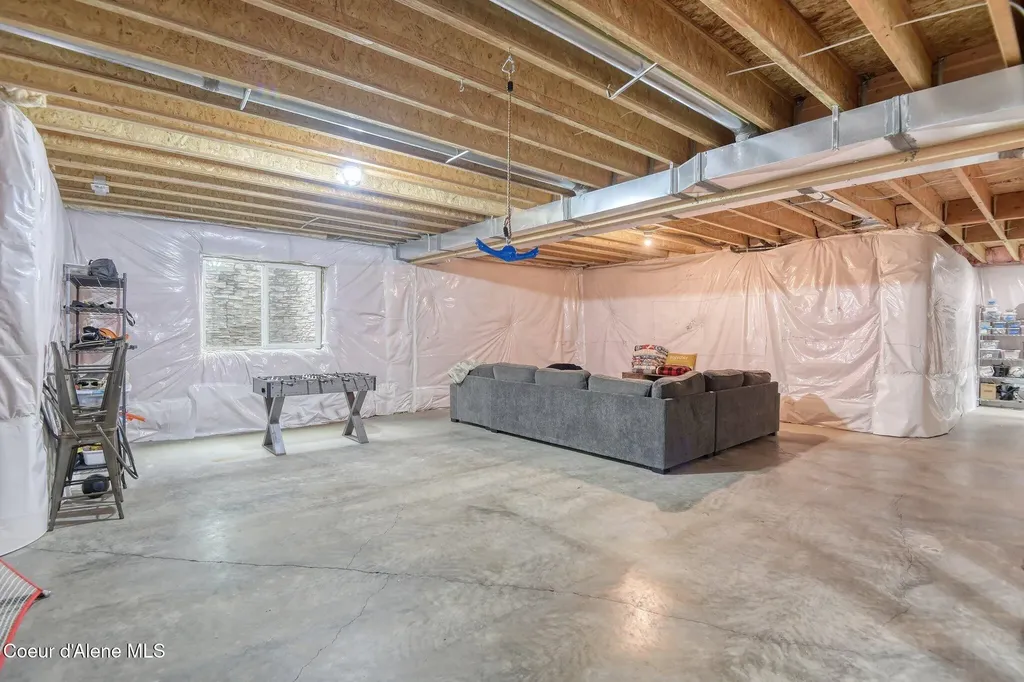 4427 E Marble Fox Avenue Post Falls ID 83854