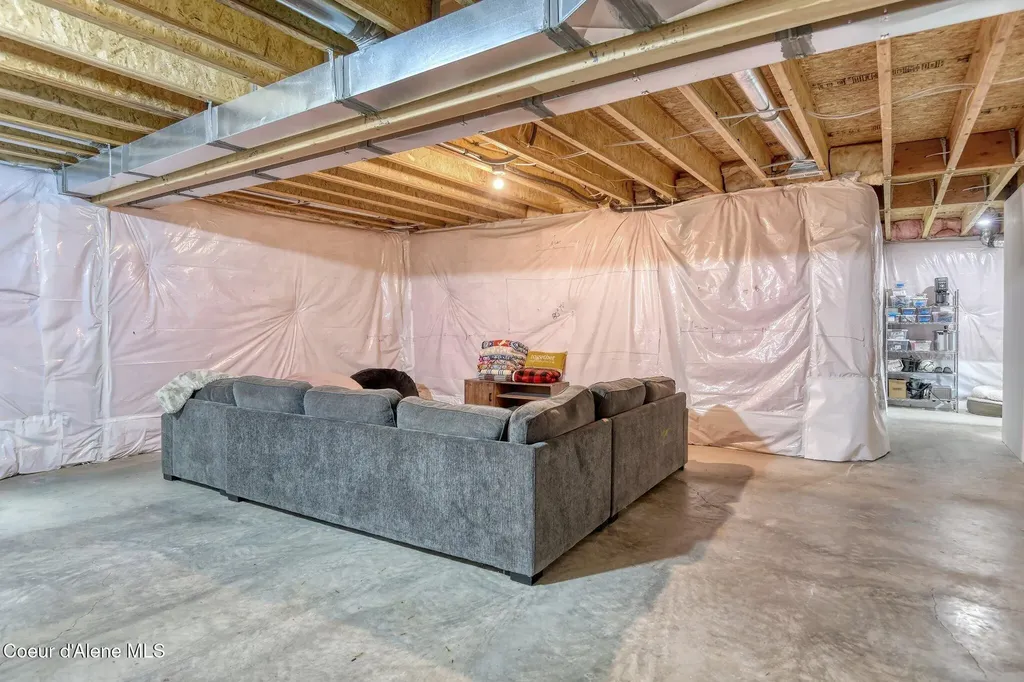 4427 E Marble Fox Avenue Post Falls ID 83854