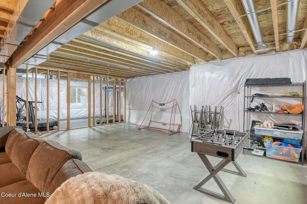 4427 E Marble Fox Avenue Post Falls ID 83854