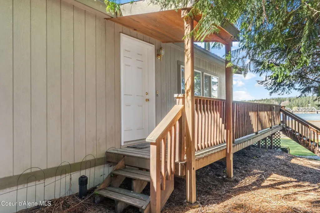 7 W Lakeview Boulevard Priest River ID 83856