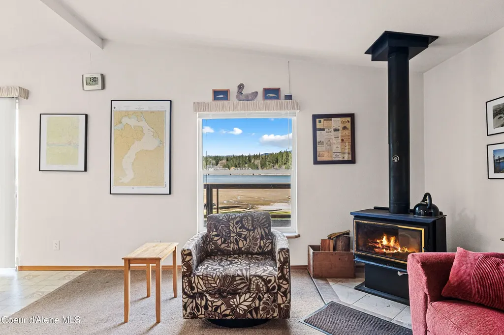 7 W Lakeview Boulevard Priest River ID 83856