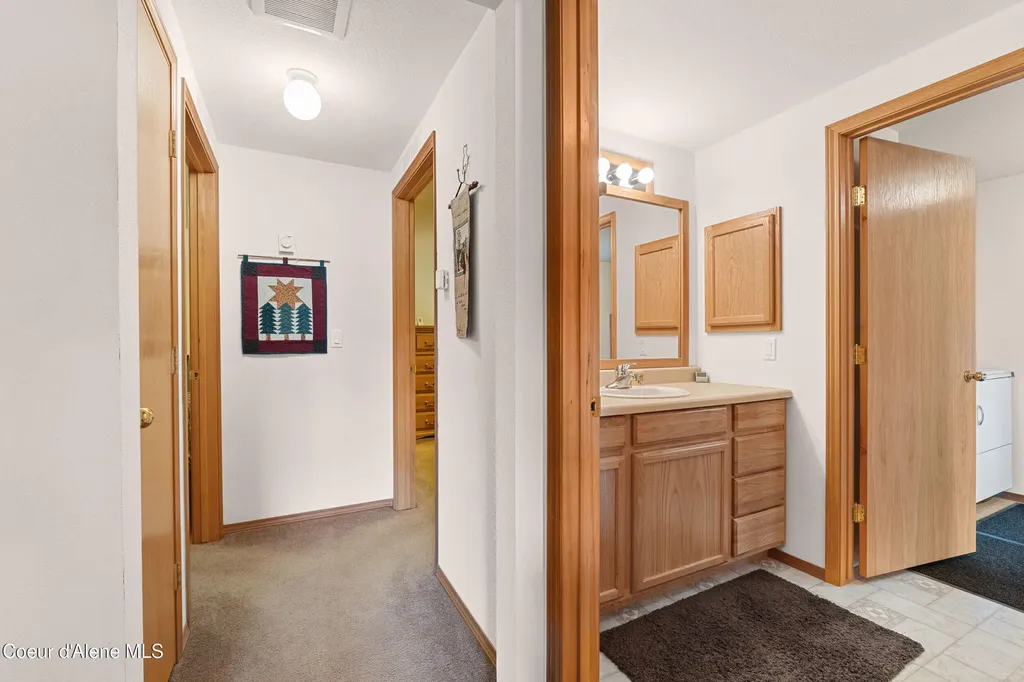 7 W Lakeview Boulevard Priest River ID 83856