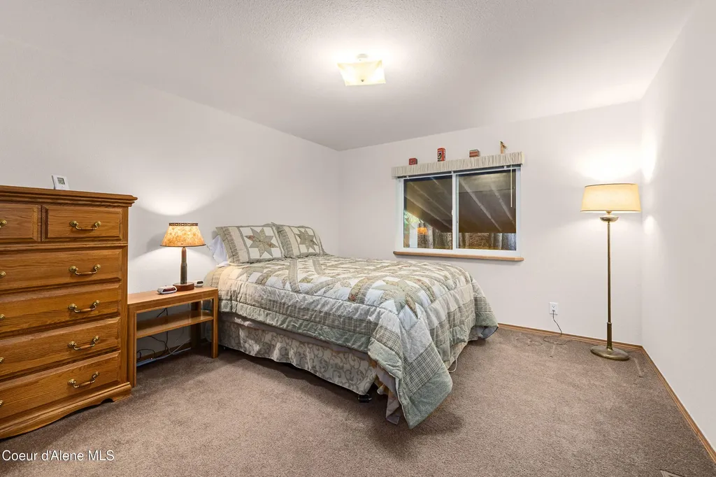 7 W Lakeview Boulevard Priest River ID 83856