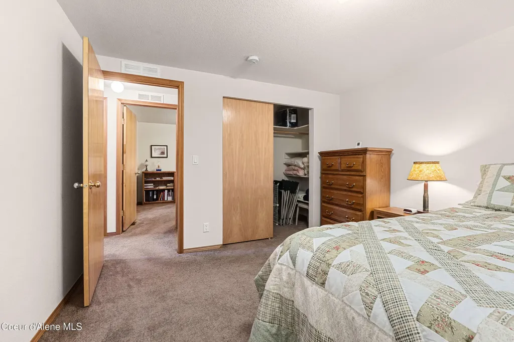 7 W Lakeview Boulevard Priest River ID 83856