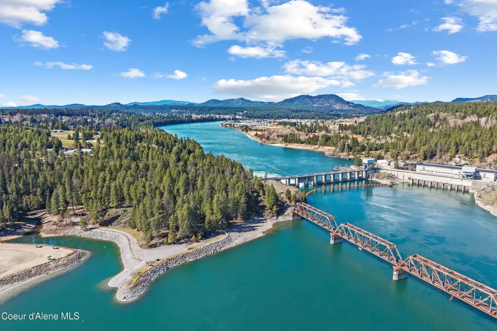 7 W Lakeview Boulevard Priest River ID 83856