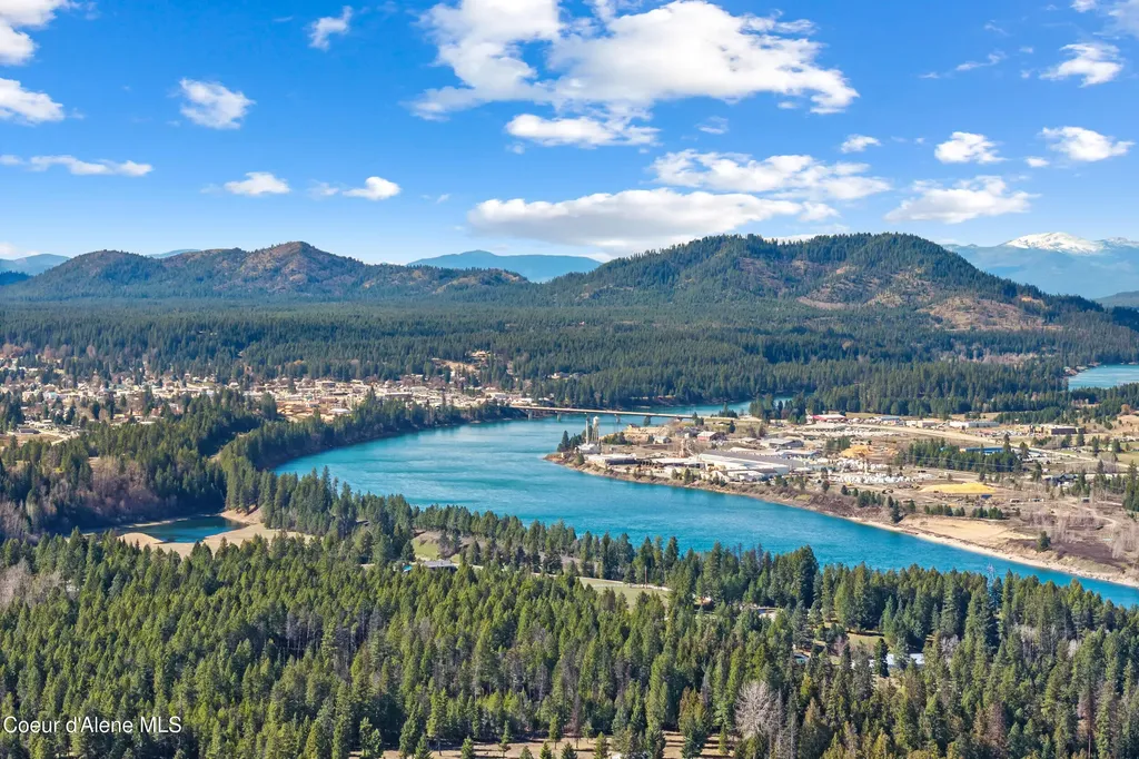 7 W Lakeview Boulevard Priest River ID 83856