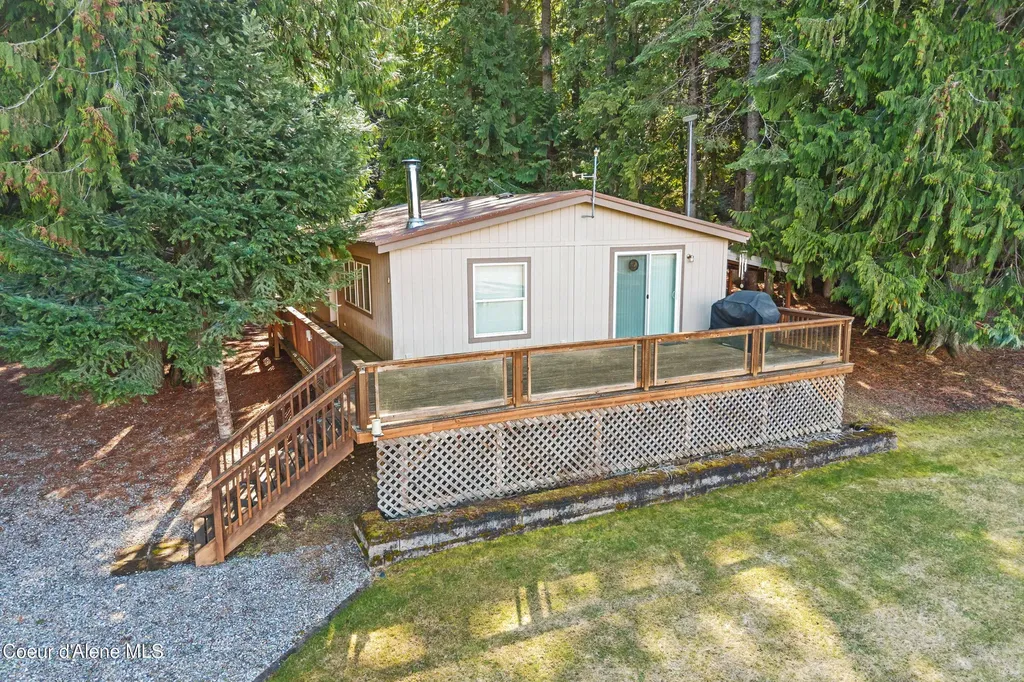 7 W Lakeview Boulevard Priest River ID 83856