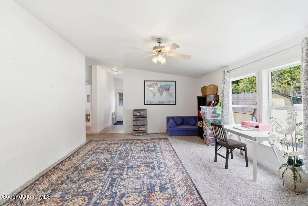 3093 W Highway 53 Rathdrum ID 83858