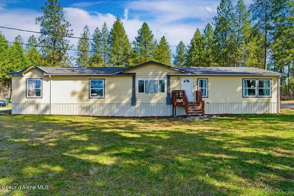 3093 W Highway 53 Rathdrum ID 83858