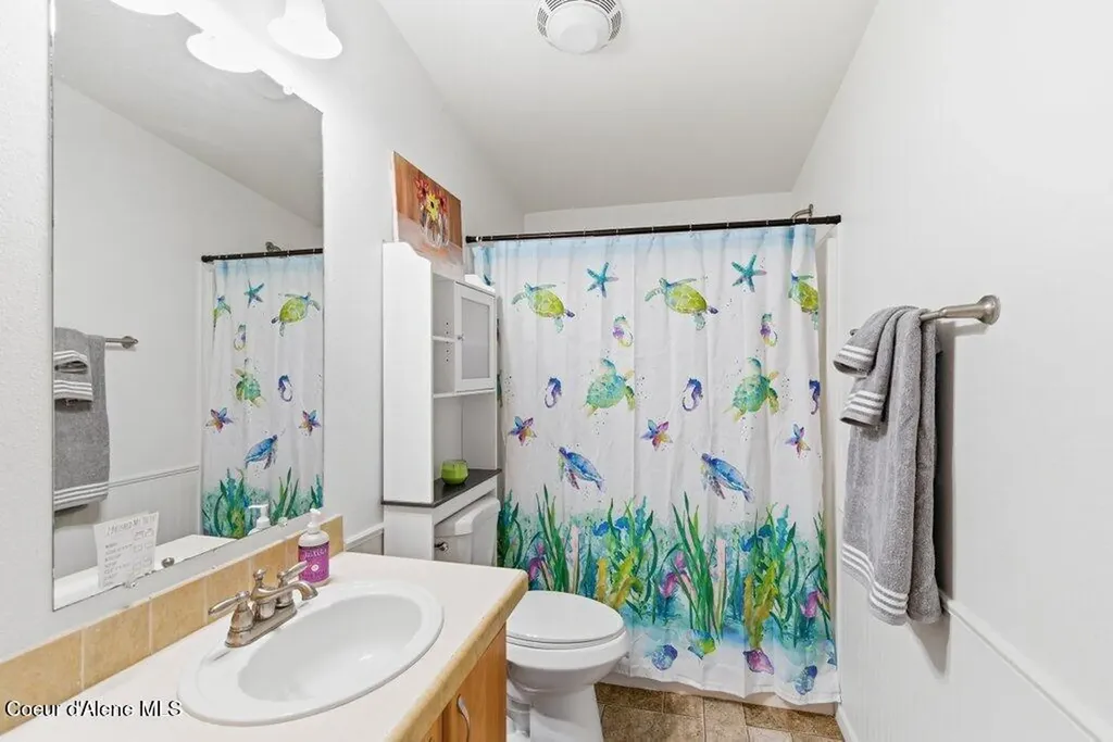 3093 W Highway 53 Rathdrum ID 83858