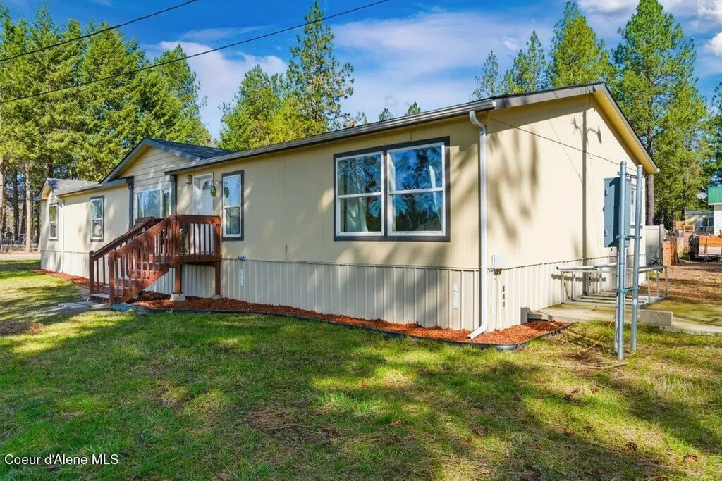 3093 W Highway 53 Rathdrum ID 83858