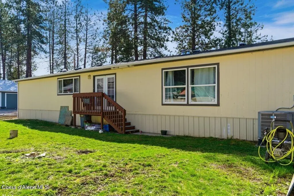 3093 W Highway 53 Rathdrum ID 83858