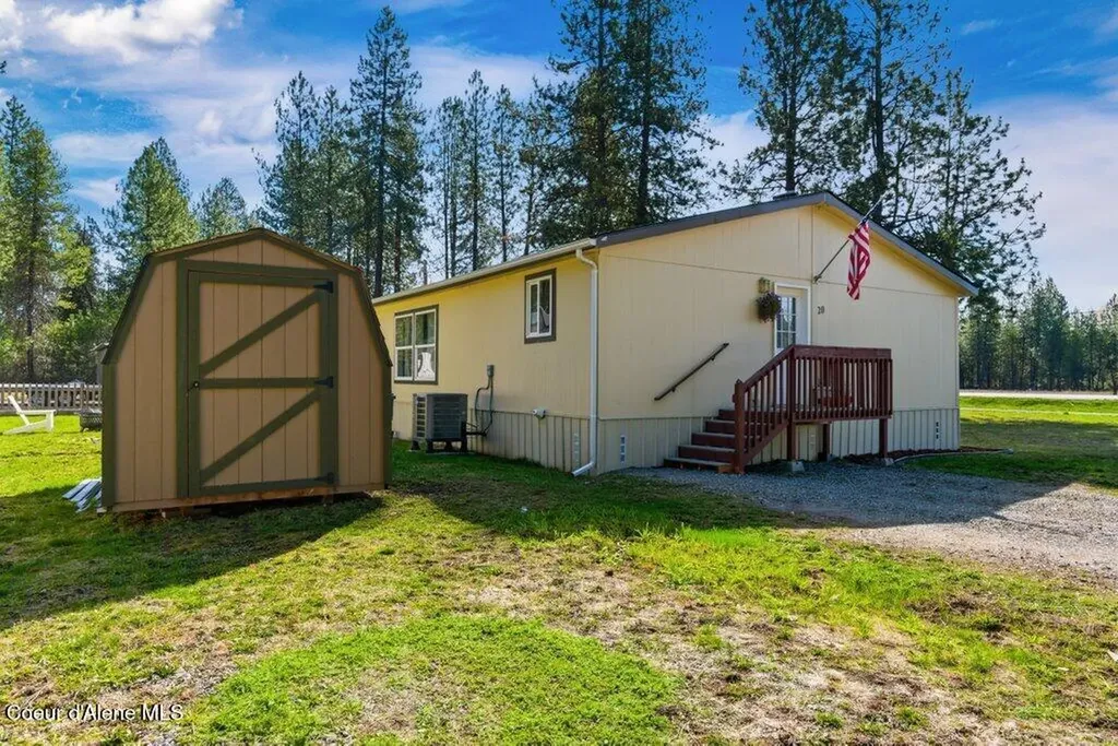 3093 W Highway 53 Rathdrum ID 83858