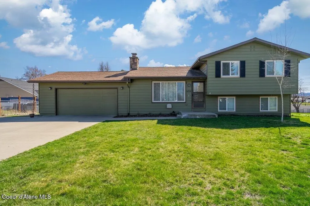 696 W Peach Tree Drive Hayden ID 83835