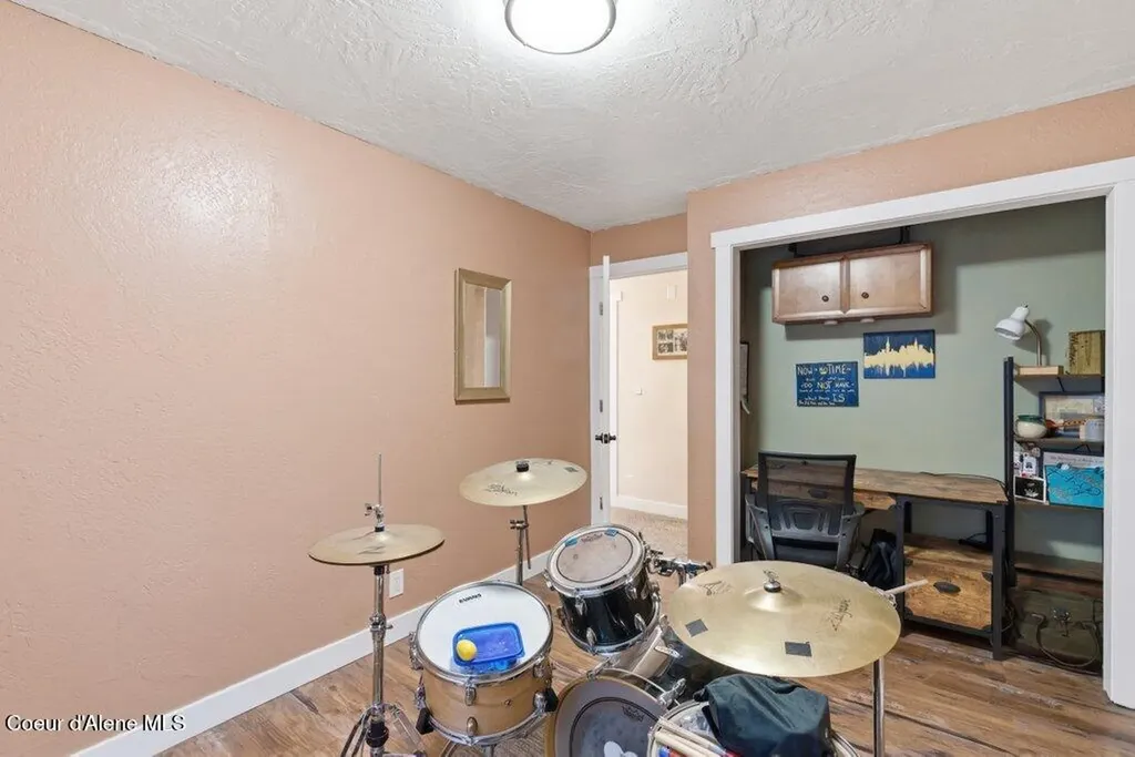 696 W Peach Tree Drive Hayden ID 83835