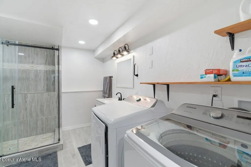 696 W Peach Tree Drive Hayden ID 83835