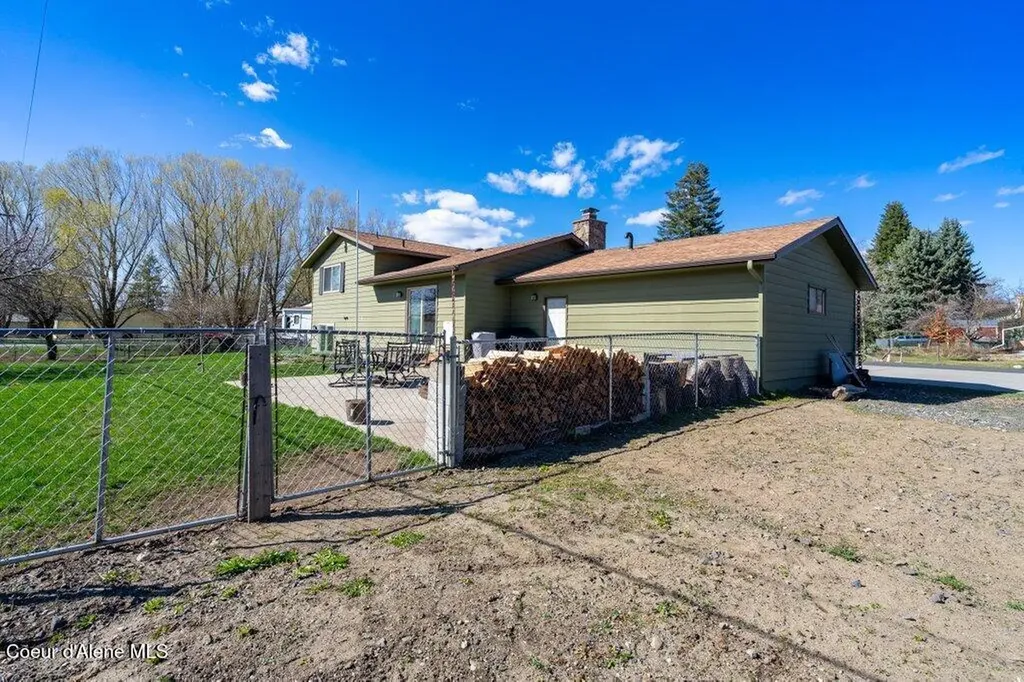 696 W Peach Tree Drive Hayden ID 83835