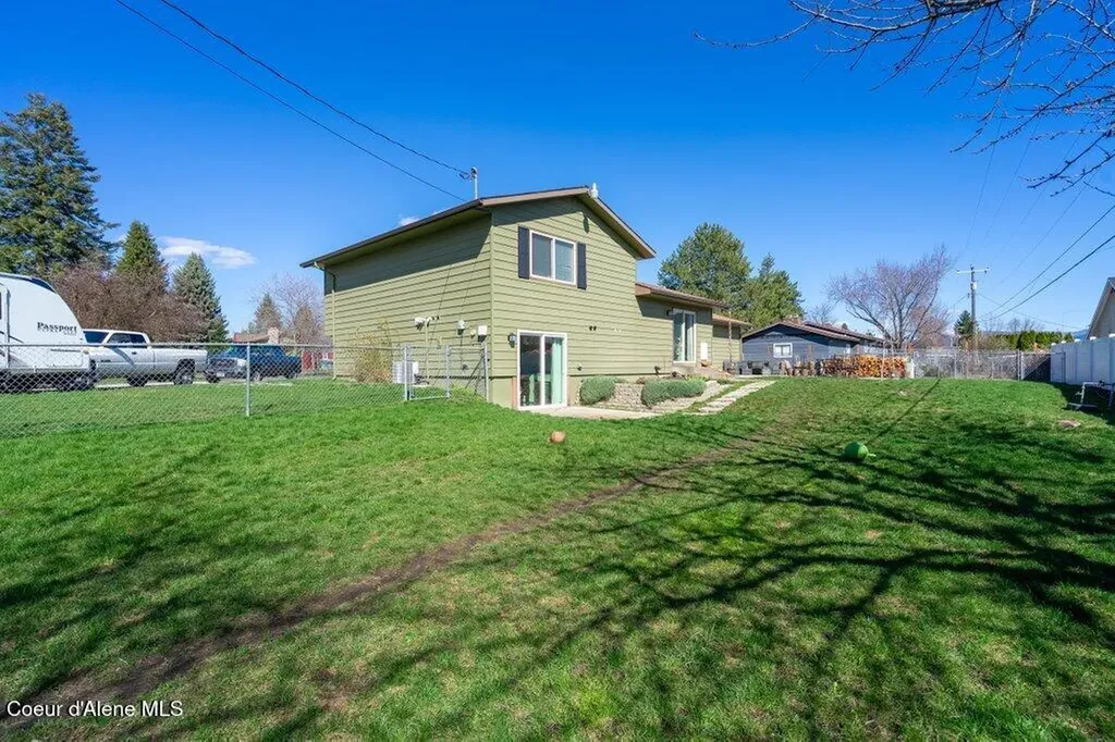 696 W Peach Tree Drive Hayden ID 83835