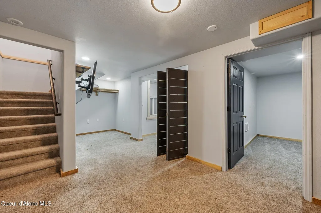 6242 W Maine Street Spirit Lake ID 83869