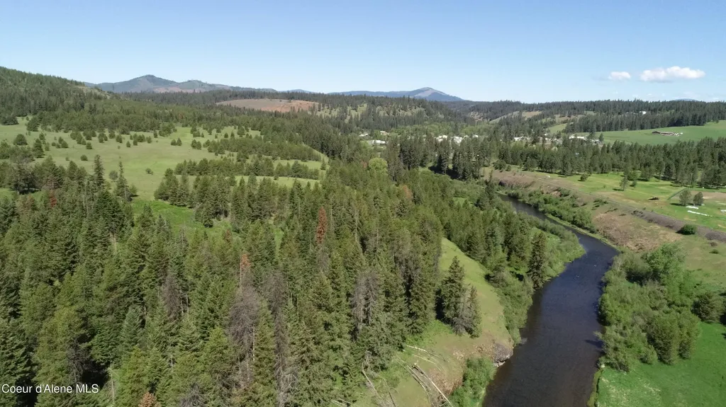 Nka Tyson Creek Road Santa ID 83866