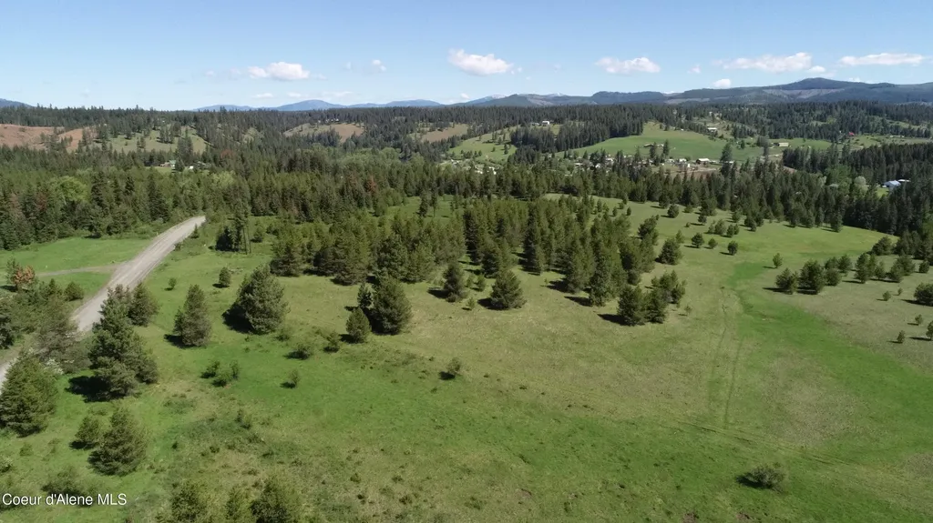 Nka Tyson Creek Road Santa ID 83866