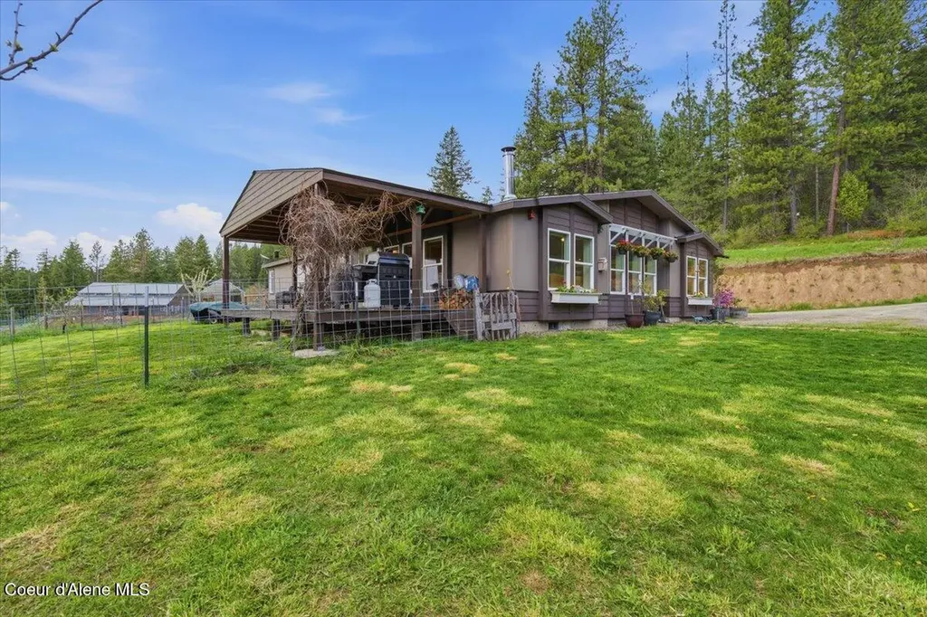 232 Cheyenne Drive St. Maries ID 83861