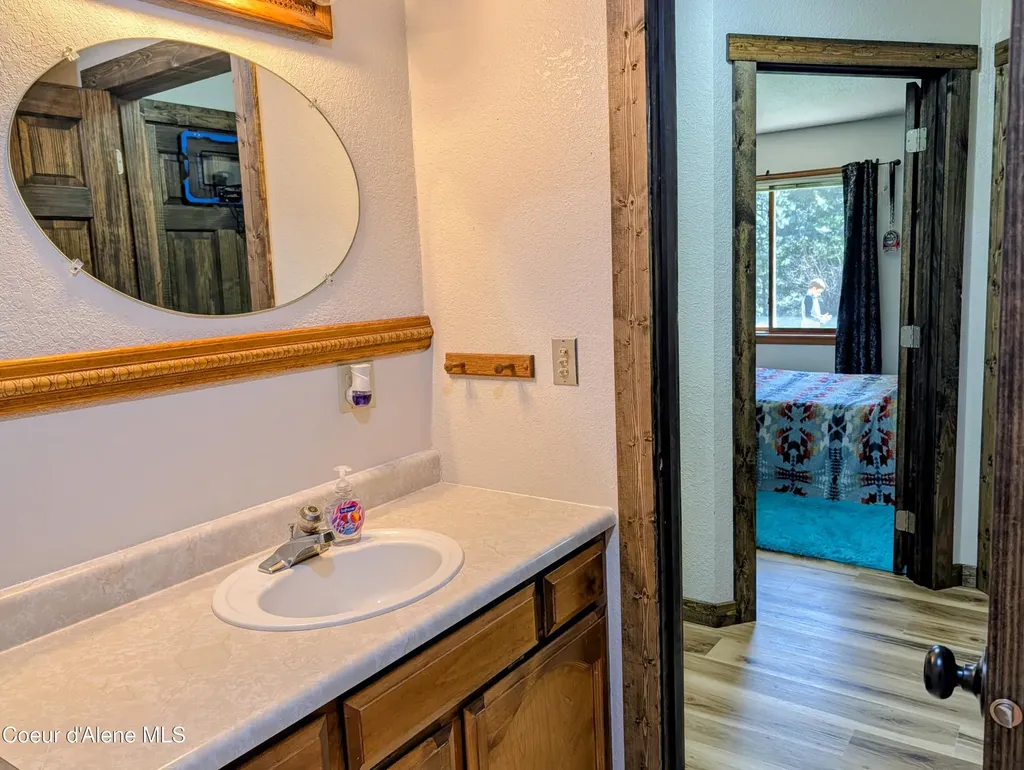 905 Cassandra Hills Road St. Maries ID 83861