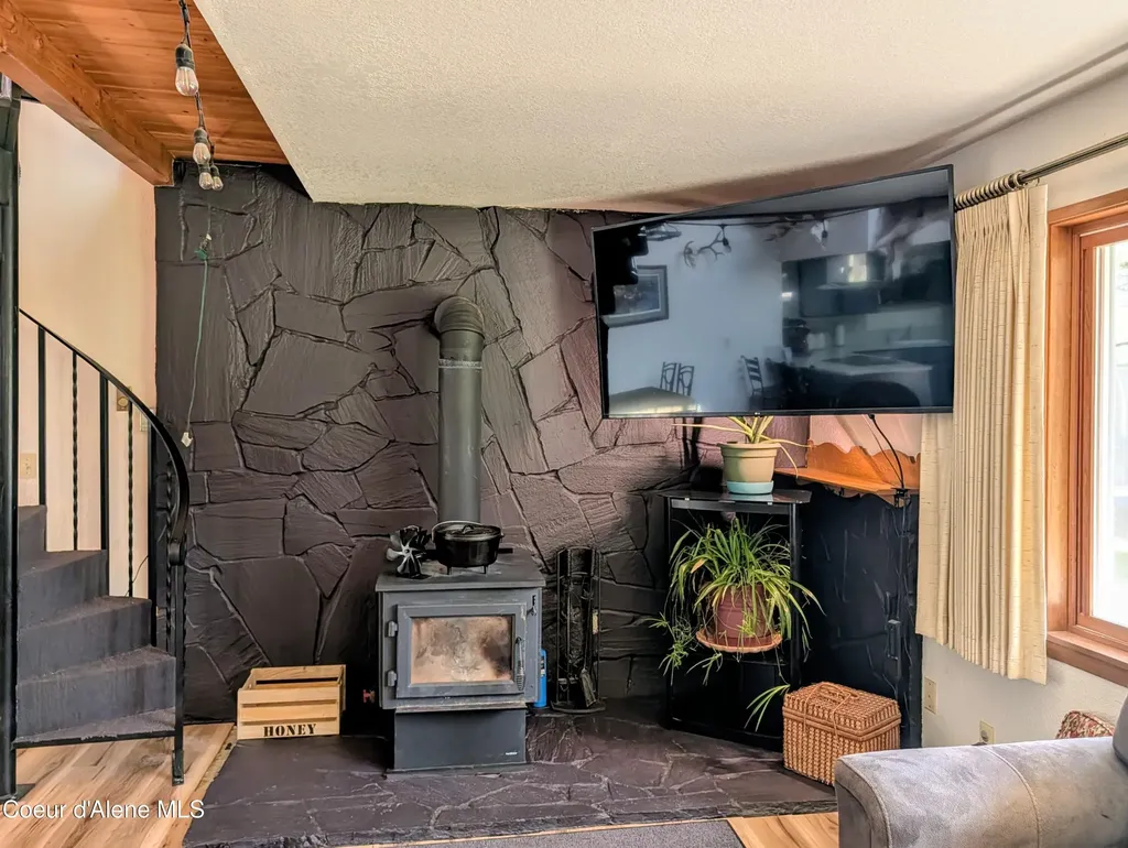 905 Cassandra Hills Road St. Maries ID 83861