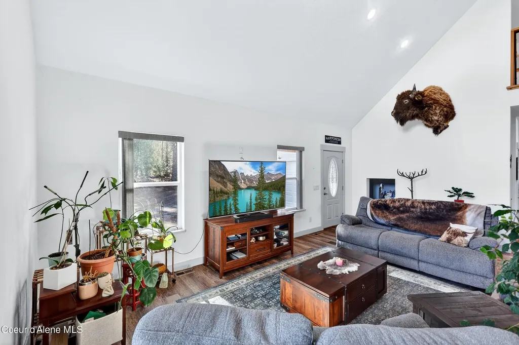 676 S Rena Road Oldtown ID 83822