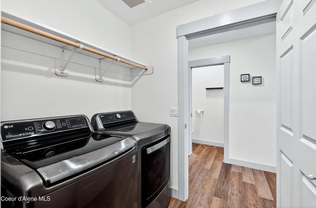 676 S Rena Road Oldtown ID 83822