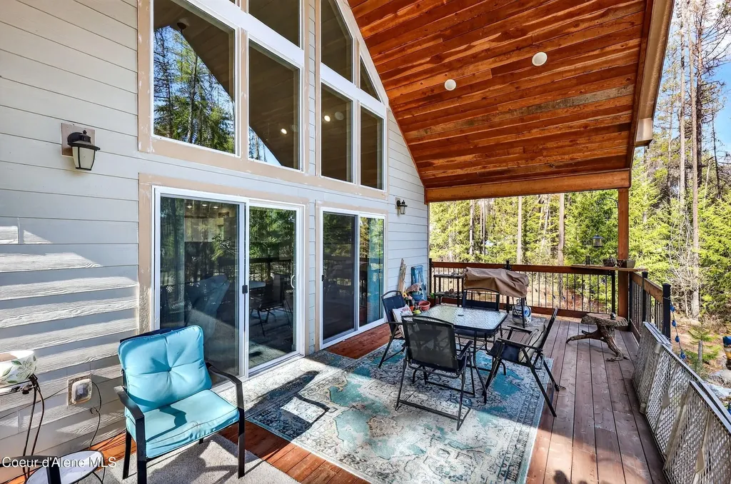 676 S Rena Road Oldtown ID 83822