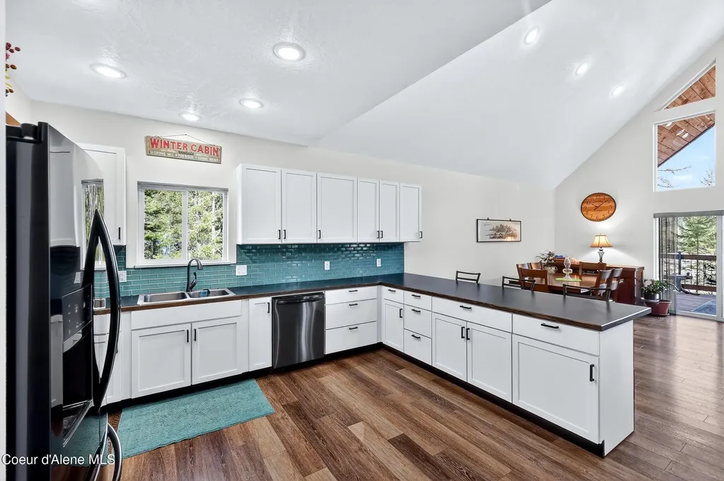 676 S Rena Road Oldtown ID 83822